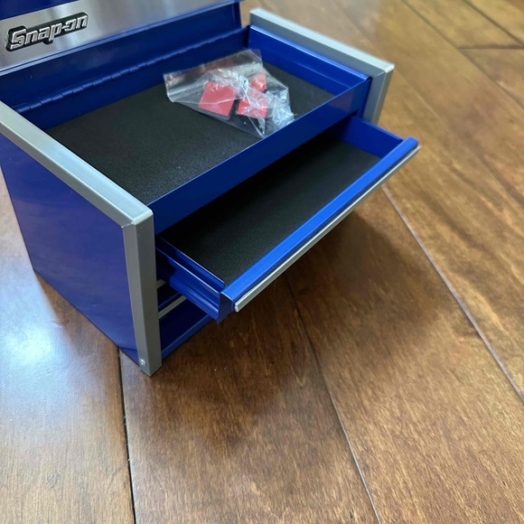 NWT Snap-on Ford Blue 3 Drawer Miniature Toolbox Size 8.5x4.5x4.5 - Picture 5 of 11